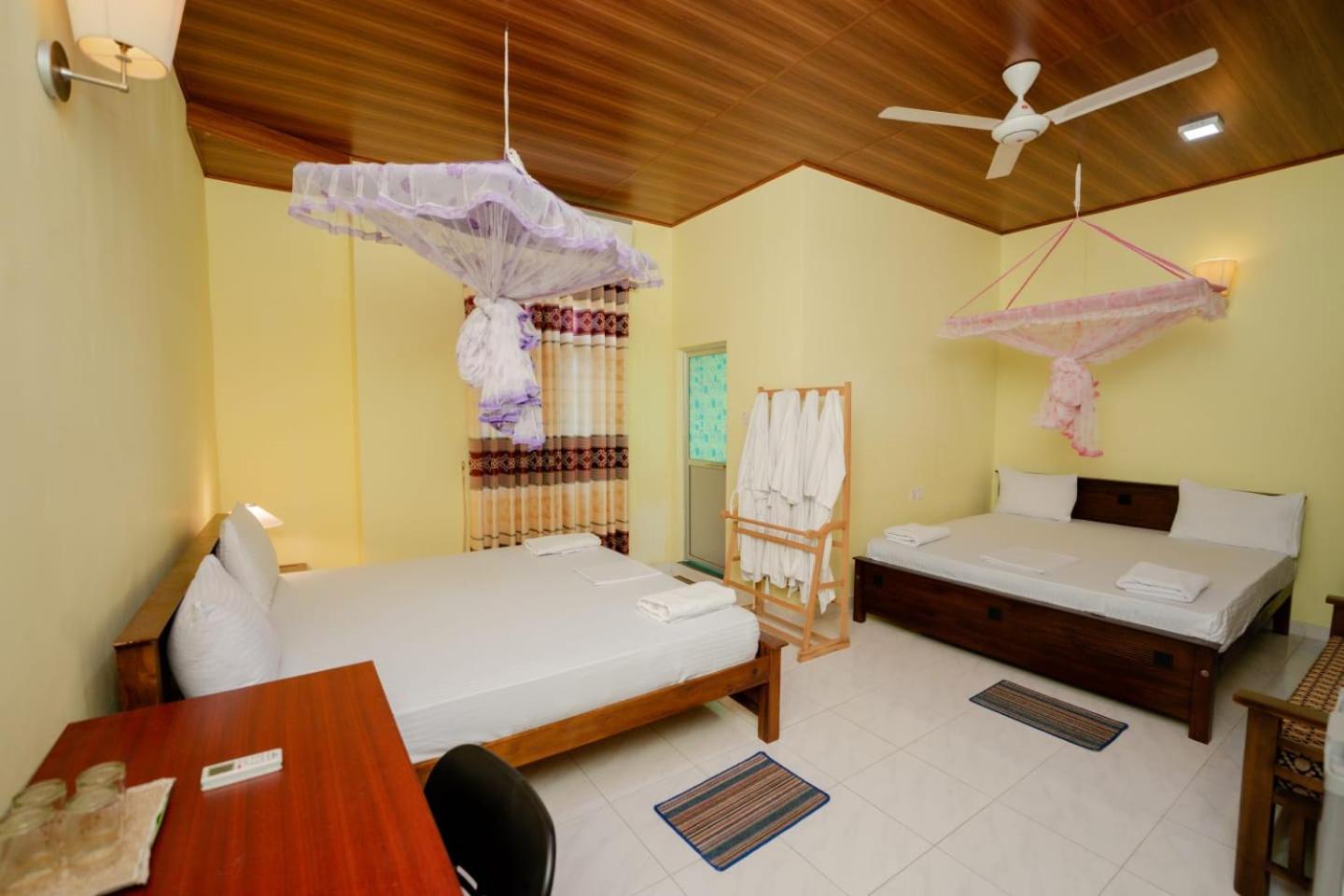 Suwani Pinnawala Homestay Pinnawala (Kegalle) Exterior foto