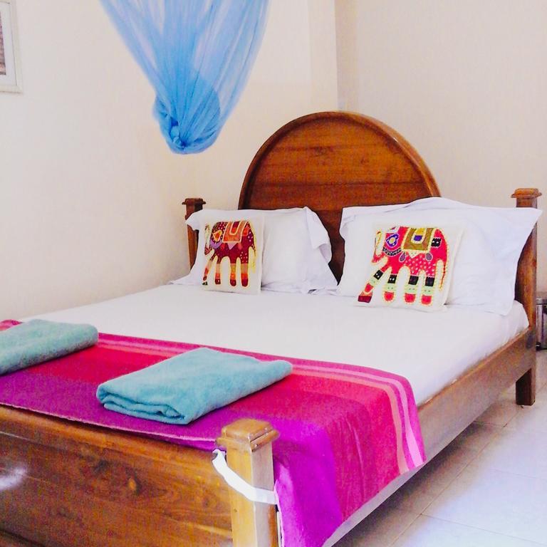 Suwani Pinnawala Homestay Pinnawala (Kegalle) Exterior foto